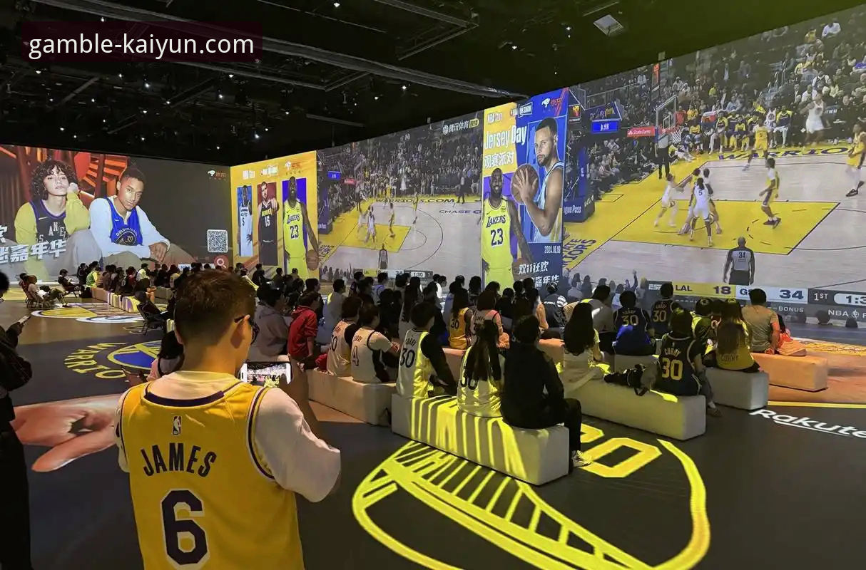 资深用户吴浩的NBA观赛体验：从湖人险胜步行者看开云竞猜平台的数据呈现